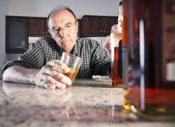 La adicción de los ancianos al alcohol acorta la esperanza de vida